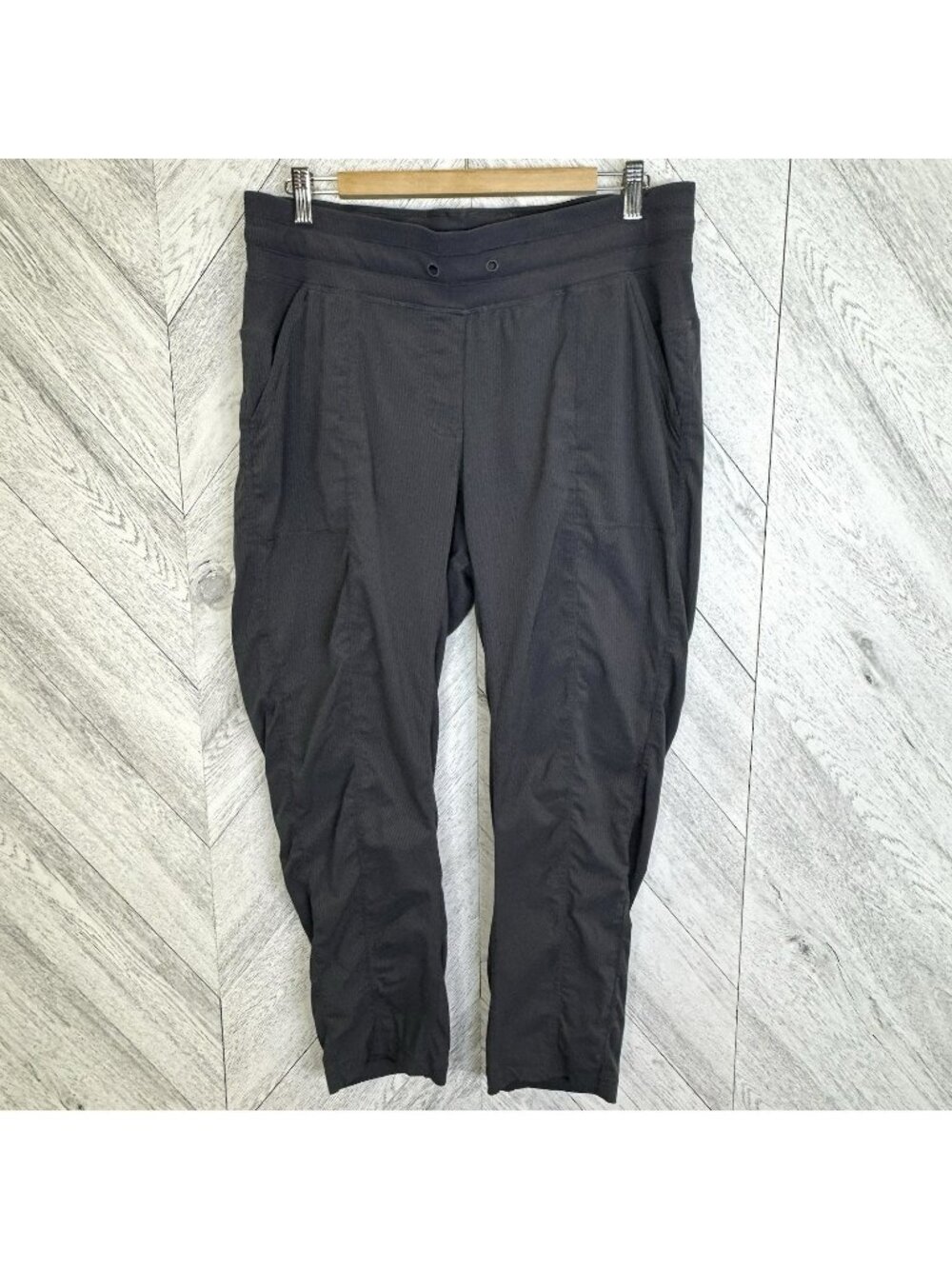 Lululemon Street To Studio Pant II Womens Size 12 Dark Gray Unlined 27" Inseam
